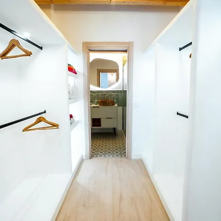 House In The Old Town Of With Private Pool And Free Parking