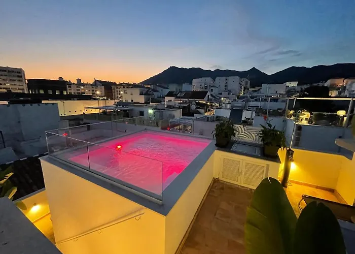 Апартаменты House In The Old Town Of With Private Pool And Free Parking Марбелья