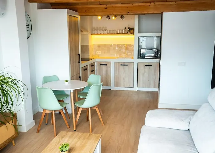 House In The Old Town Of With Private Pool And Free Parking *