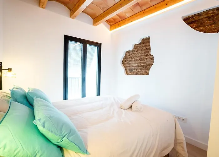 Апартаменты House In The Old Town Of With Private Pool And Free Parking *