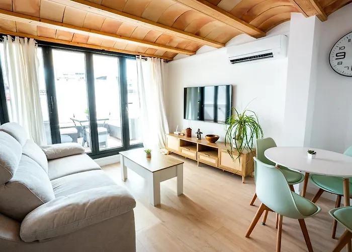 House In The Old Town Of With Private Pool And Free Parking