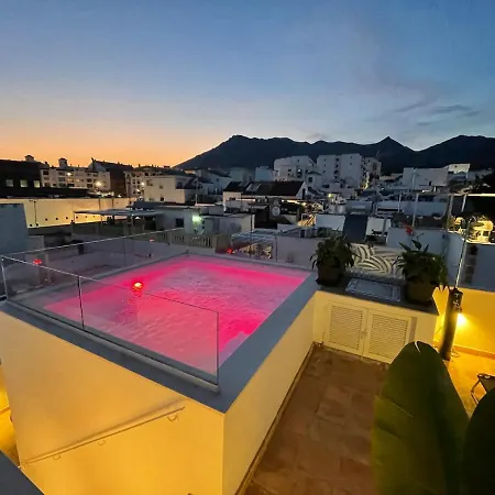 아파트 House In The Old Town Of With Private Pool And Free Parking 마르베야